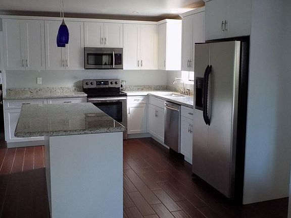 2nd image of 9420 SW 49th Pl