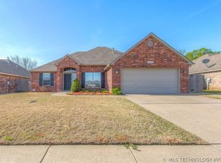 11212 E 122nd Ct, Collinsville, OK 74021