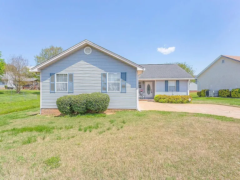 4405 Kings Lake Ct — Photo 1