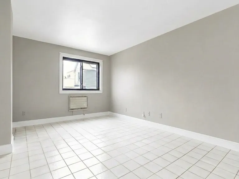 2353 Massachusetts Ave #27 — Photo 7