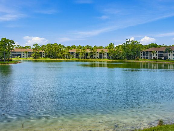 3rd image of 5784 Deauville Cir APT B204