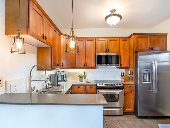 2nd image of 3819 1st Ave Unit 312