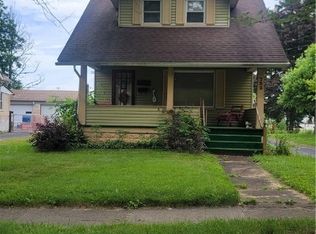 722 5th St, Struthers, OH 44471