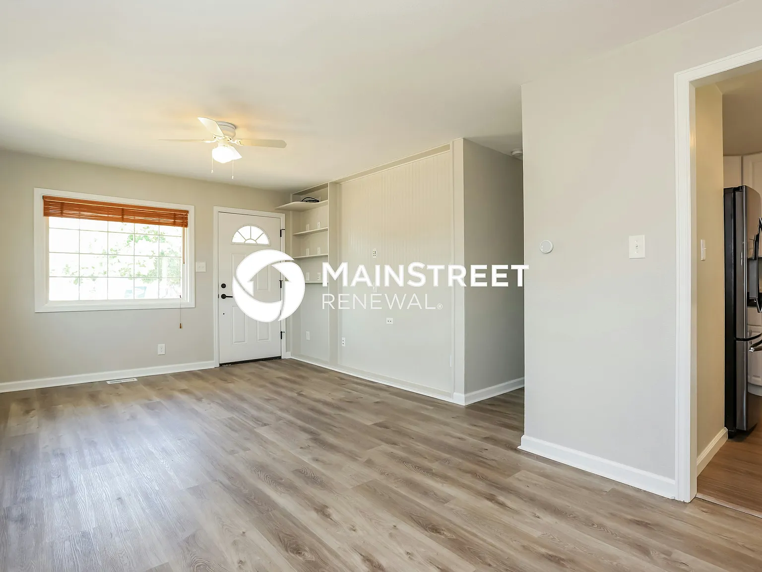 8970 Poze Blvd — Photo 3