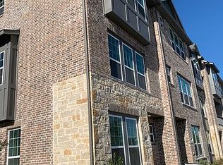 681 Vista Del Lago Dr, Lewisville, TX 75067