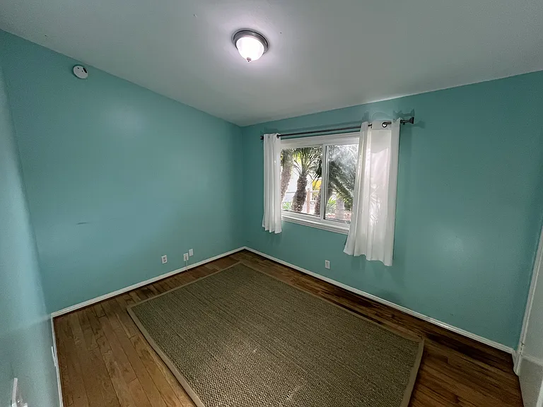 1476 Namouna St — Photo 12