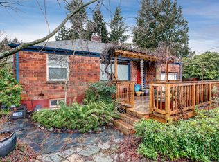 12521 8th Ave NE, Seattle, WA 98125