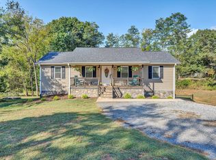 2358 Twin Lake Dr, Bedford, VA 24523