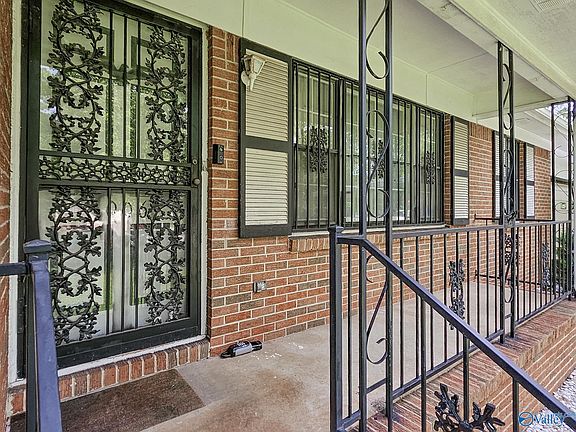 2nd image of 5006 Lyngail Dr NW