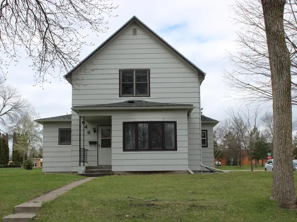 646 Oak St NE, Hutchinson, MN 55350