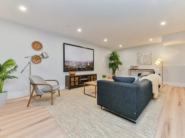 227 Prospect St #1 — Photo 20
