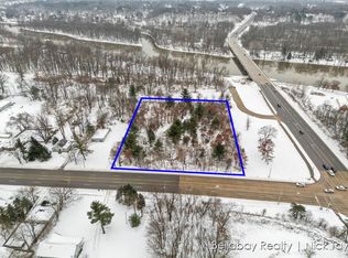 6130 W River Rd NE, Belmont, MI 49306