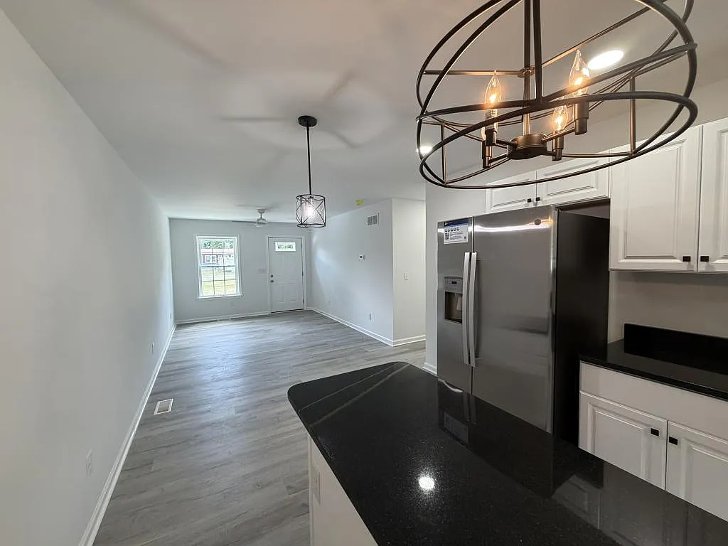 461 Millchop Ln — Photo 2