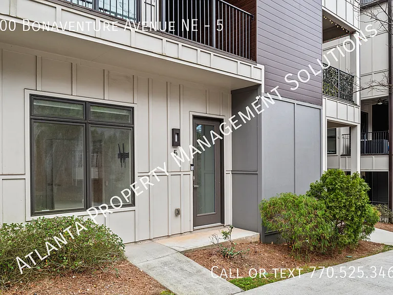 600 Bonaventure Ave NE #5 — Photo 3