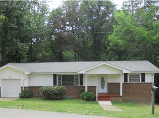 818 Joyce Ln, Rossville, GA 30741