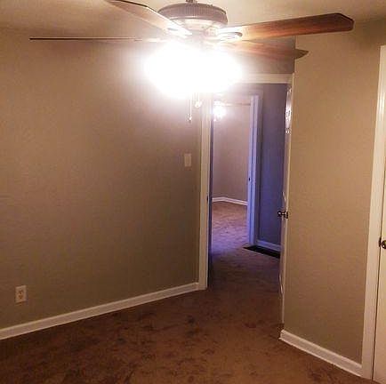 4th image of 3207 E 72nd St