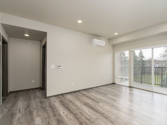 5th image of 205 S Pines Rd #A-104