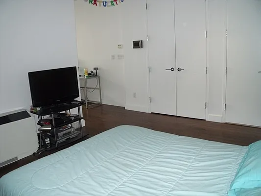 Sold by Nest Seekers International | media 16