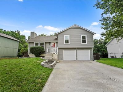 111 S Darrowby Dr, Raymore, MO, 64083