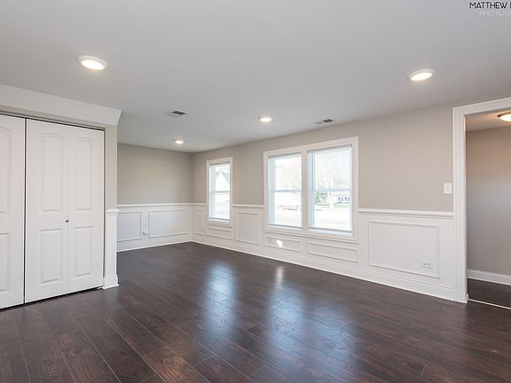 5th image of 10009 Melvina Ave