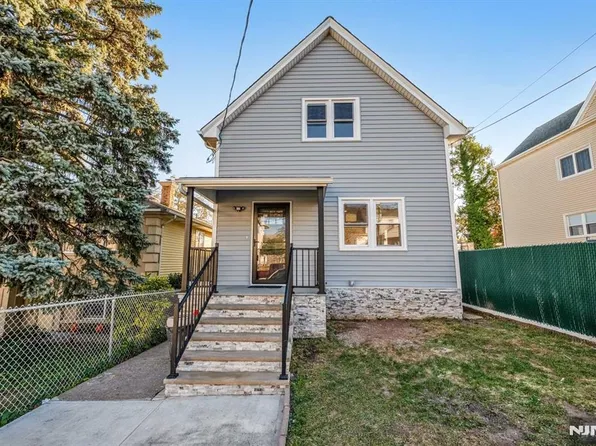132 Sampson St, Garfield, NJ 07026