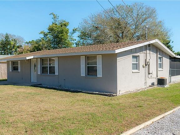 4th image of 3409 Cambridge Dr