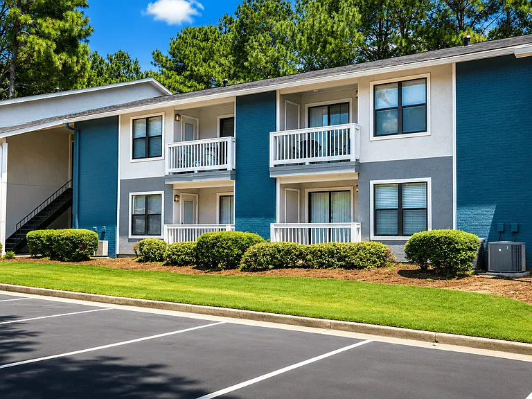 Willow Trail Apartments — Photo 40