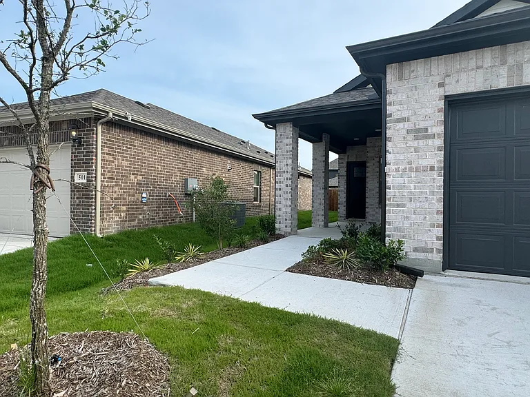 503 Cottagewood Dr — Photo 4