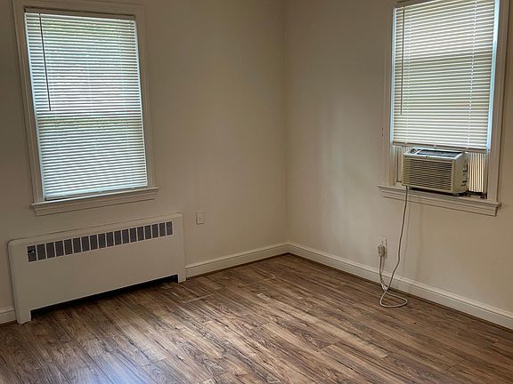 2nd image of 4603 Langston Blvd #2