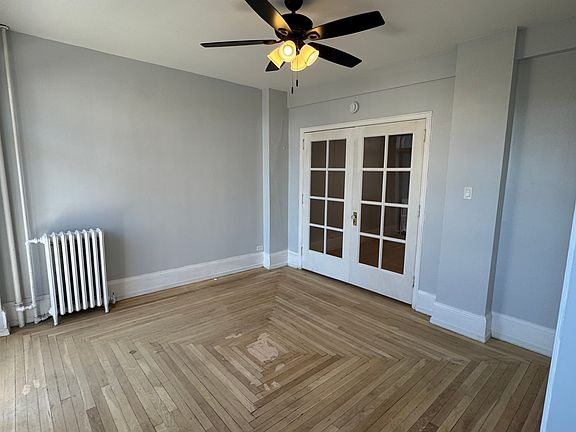 5th image of 948 Court St #401