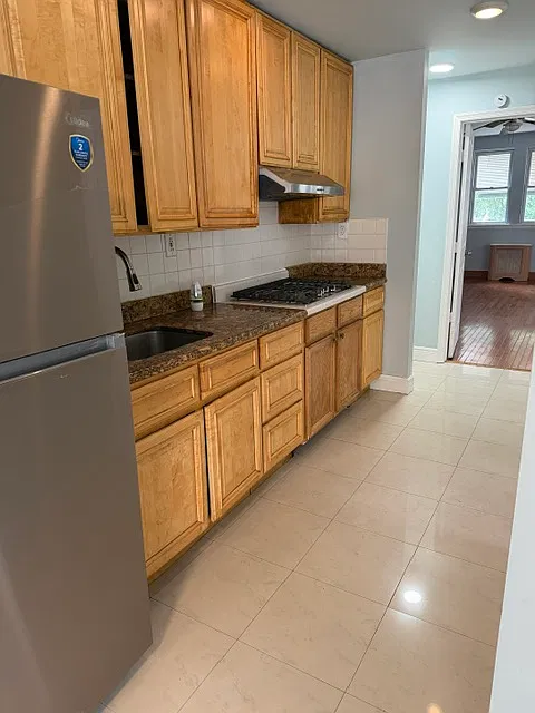 3 bed, 1440 sqft, $1,700 — Photo 3