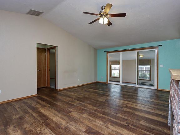 5th image of 1345 Rosewood St