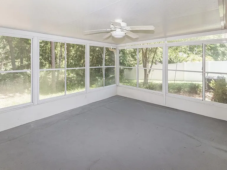 Florida Room / Porch