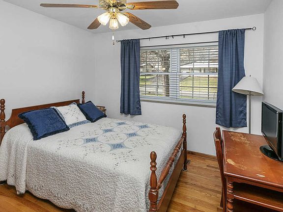5th image of 4412 Lonor Dr