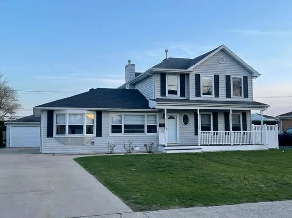 8281 W Gunnison St, Norridge, IL 60706