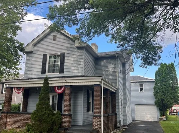 1125 Sycamore St, Connellsville, PA 15425