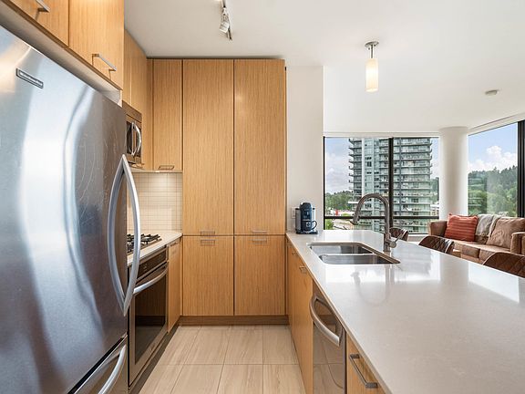 4th image of 301 Capilano Rd #1707