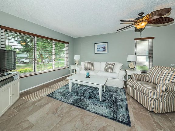 3rd image of 3227 Macgregor Dr