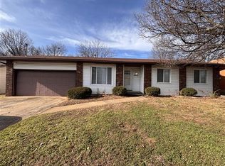2943 S Dayton Ave, Springfield, MO 65807