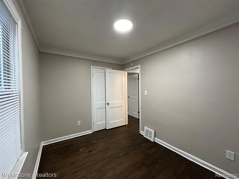 7243 Dacosta — Photo 11