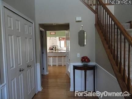3rd image of 334 Saint Lawrence Cir