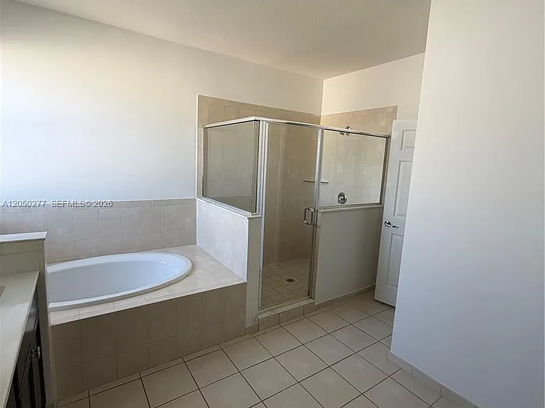 25225 SW 118th Ave — Photo 10