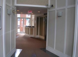20 Chestnut St PH 606A, Cambridge, MA 02139