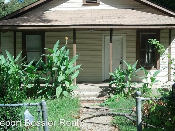 2nd image of 268 W 73rd St