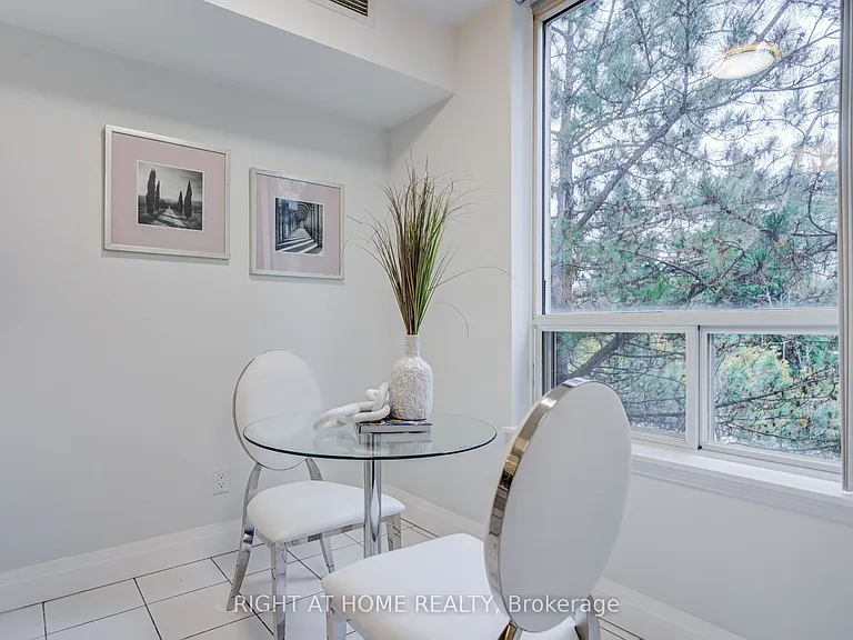 35 Empress Ave #207 — Photo 16
