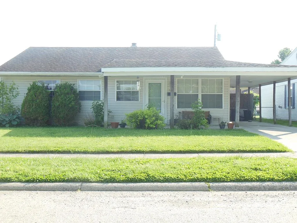 511 Carroll St photo 1