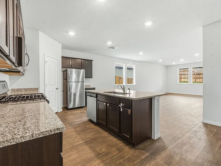 202 Eagle Mountain Trl — Photo 6