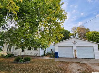 301 Grove St, Plymouth, IA 50464