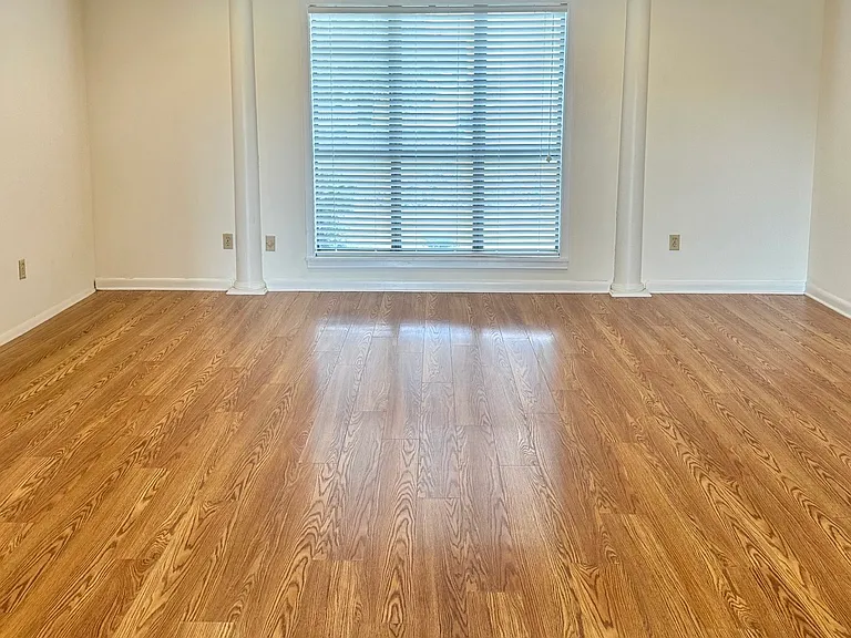 302 Credeur Rd — Photo 2