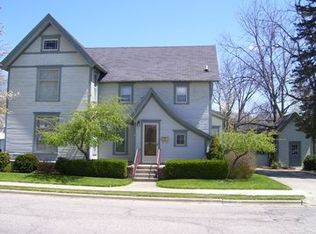 329 N Monroe St, Lowell, MI 49331
